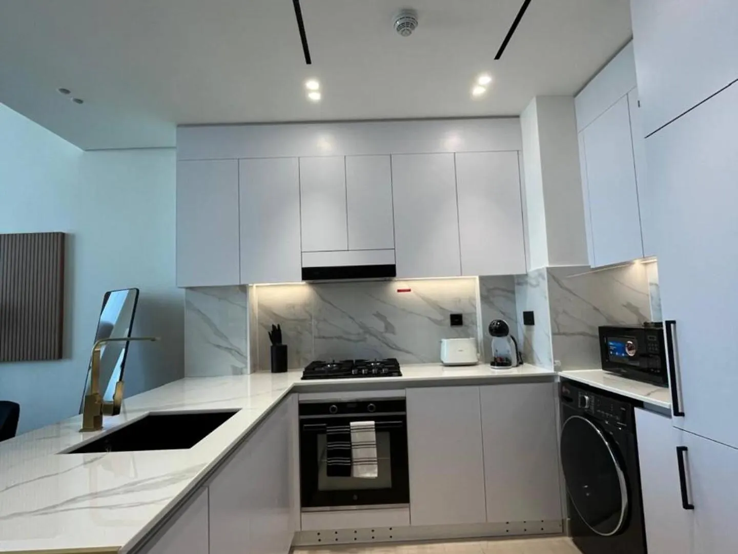 Monochrome Retreat Sleek B&W-Grey 1Br In Jvc! Apartment Dubai